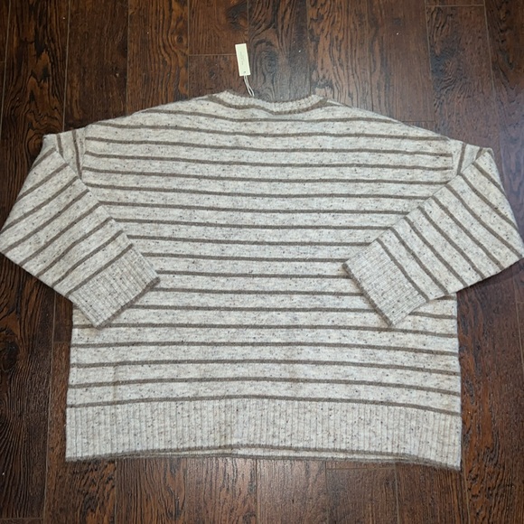 Max Studio Over sized brown strip sweater XL - Picture 3 of 9